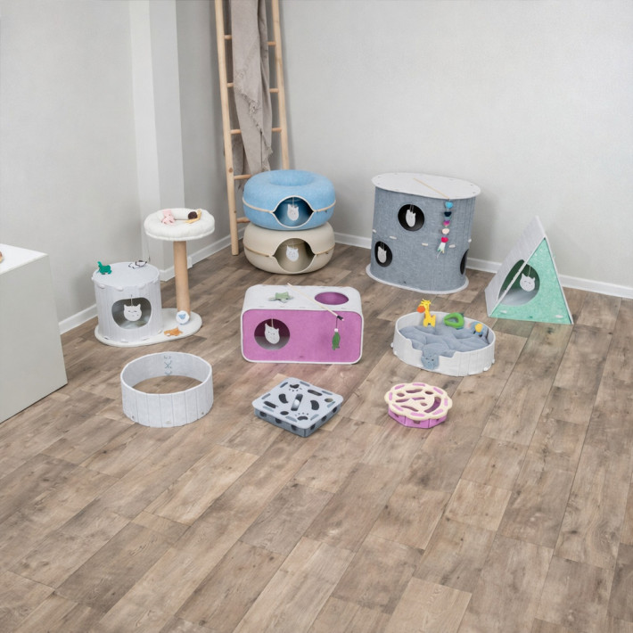 Игрушка для кошек Trixie Удочка с рыбкой и кошачьей мятой, фетр, 48 см - фото №3