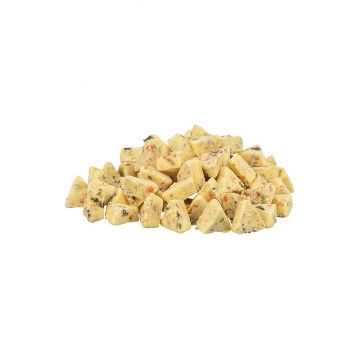 Лакомства Trixie Cheese Triangles для собак сырные треугольники с фруктами и овощами 80 г - фото №2