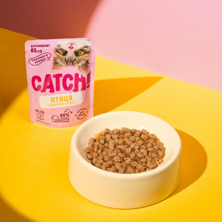 Набор влажного корма Catch! с птицей и овощами в соусе для котят, 85г (10+2 шт) - фото №5