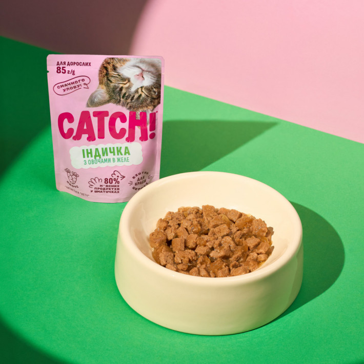 Набор влажного корма Catch! с индейкой и овощами в желе для взрослых кошек, 85г, 12 шт (10+2) - фото №5