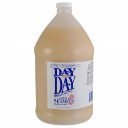 Шампунь Chris Christensen Day to Day для собак та котів для догляду за шерстю 3.8 л - фото №1
