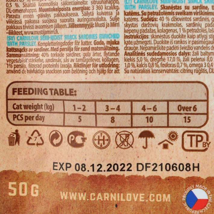 Ласощі Carnilove Cat Semi Moist Snack Sardine with Parsley для котів з чутливим травленням, 50 г - фото №3
