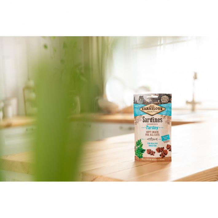 Ласощі Carnilove Cat Semi Moist Snack Sardine with Parsley для котів з чутливим травленням, 50 г - фото №5