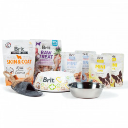Подарунковий бокс Brit Care Dog Small Breed Gift box Новорічний для собак малих порід з вологим кормом та ласощами 1 кг