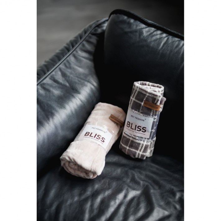 Плед Pet Fashion Bliss 1 для собак і котів плюш пудра 86х67,5 см - фото №7