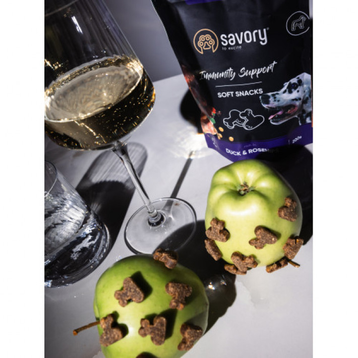 М'які ласощі Savory для зміцнення імунітету собак, качка та шипшина, 200 г