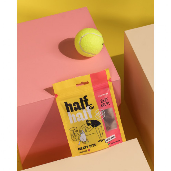 Ласощі для котів Half&Half у формі м'ясних шматочків з яловичиною, 50 г